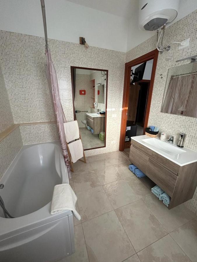 Triangolo Delle Bermuda B&B 테르몰리 외부 사진